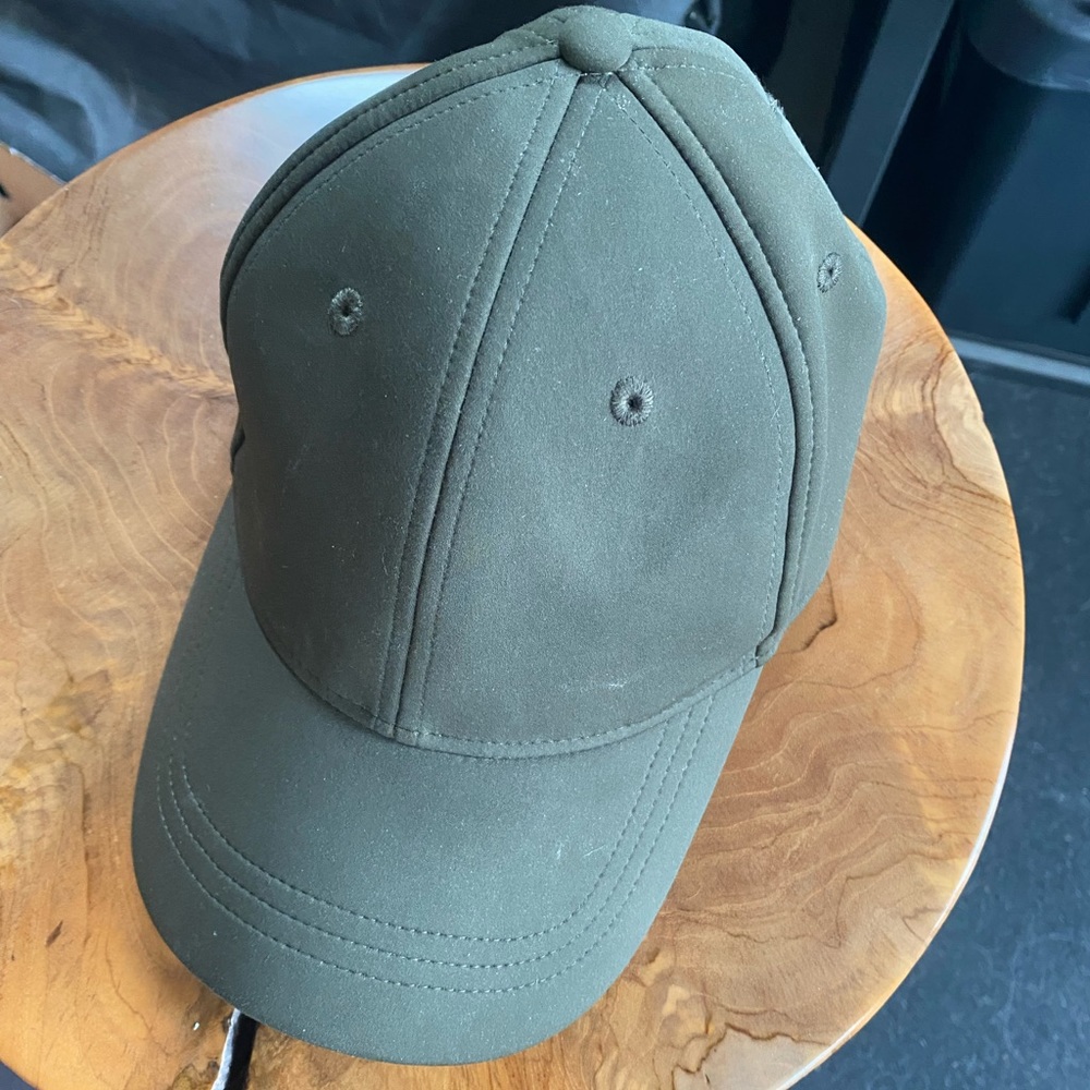 Lululemon hat